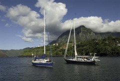 14_Arrival_in_Baie Tahautu_Hiva_Oa.jpg